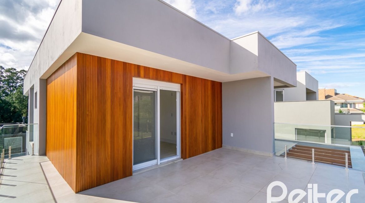 Casa em Condomínio à venda com 292m², 4 dormitórios, 4 suítes, 4 vagas, no bairro Alphaville em PORTO ALEGRE