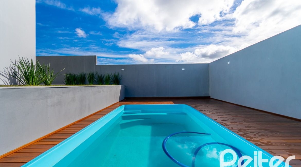 Casa em Condomínio à venda com 292m², 4 dormitórios, 4 suítes, 4 vagas, no bairro Alphaville em PORTO ALEGRE