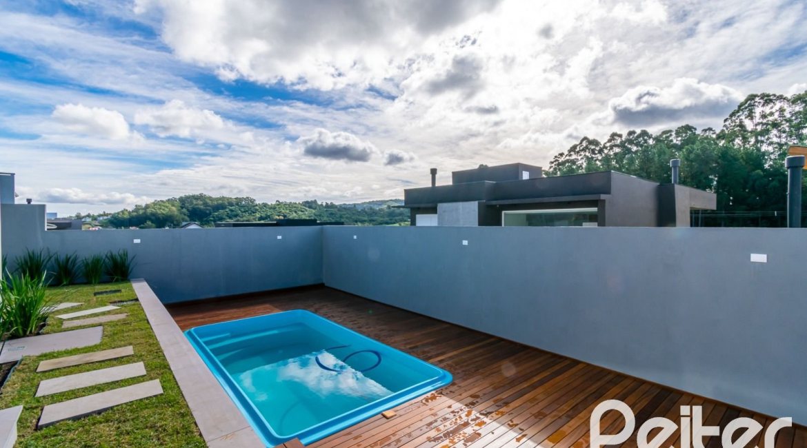 Casa em Condomínio à venda com 292m², 4 dormitórios, 4 suítes, 4 vagas, no bairro Alphaville em PORTO ALEGRE