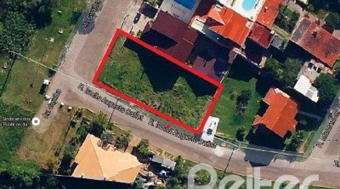 Terreno à venda, no bairro Guarujá em Porto Alegre