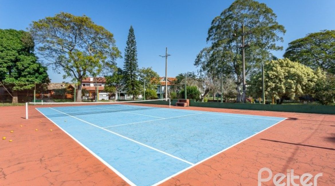 Casa em Condomínio à venda com 290m², 4 dormitórios, 2 suítes, 2 vagas, no bairro Ipanema em Porto Alegre