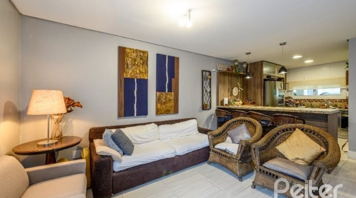 Casa em Condomínio à venda com 190m², 3 dormitórios, 1 suíte, 2 vagas, no bairro Tristeza em Porto Alegre