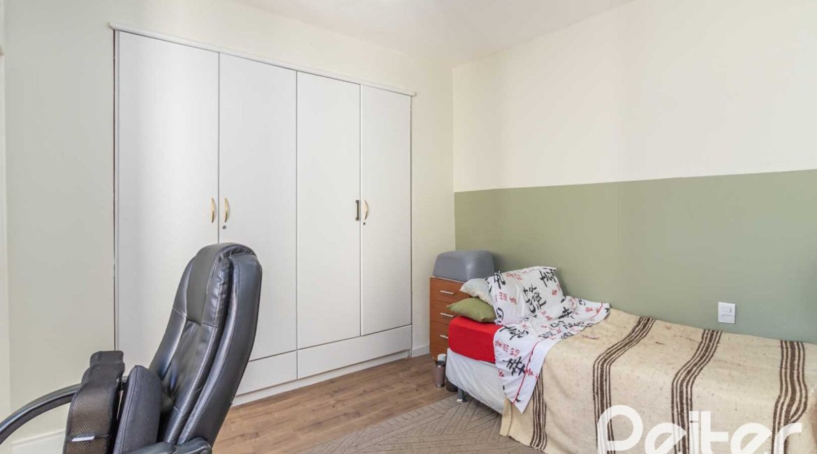 Casa à venda com 380m², 4 dormitórios, 4 suítes, 3 vagas, no bairro Vila Assunção em Porto Alegre