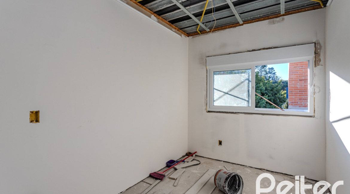 Casa em Condomínio à venda com 237m², 4 dormitórios, 4 suítes, 3 vagas, no bairro Vila Assunção em Porto Alegre