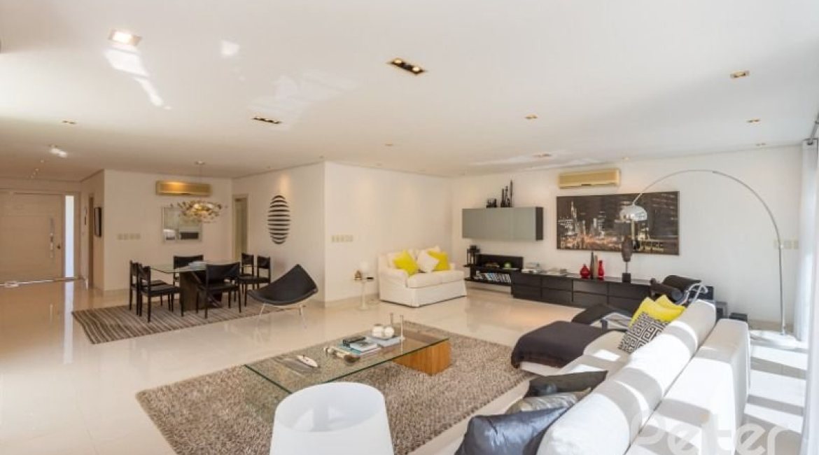 Casa em Condomínio à venda com 253m², 3 dormitórios, 1 suíte, 2 vagas, no bairro Terra Ville em PORTO ALEGRE