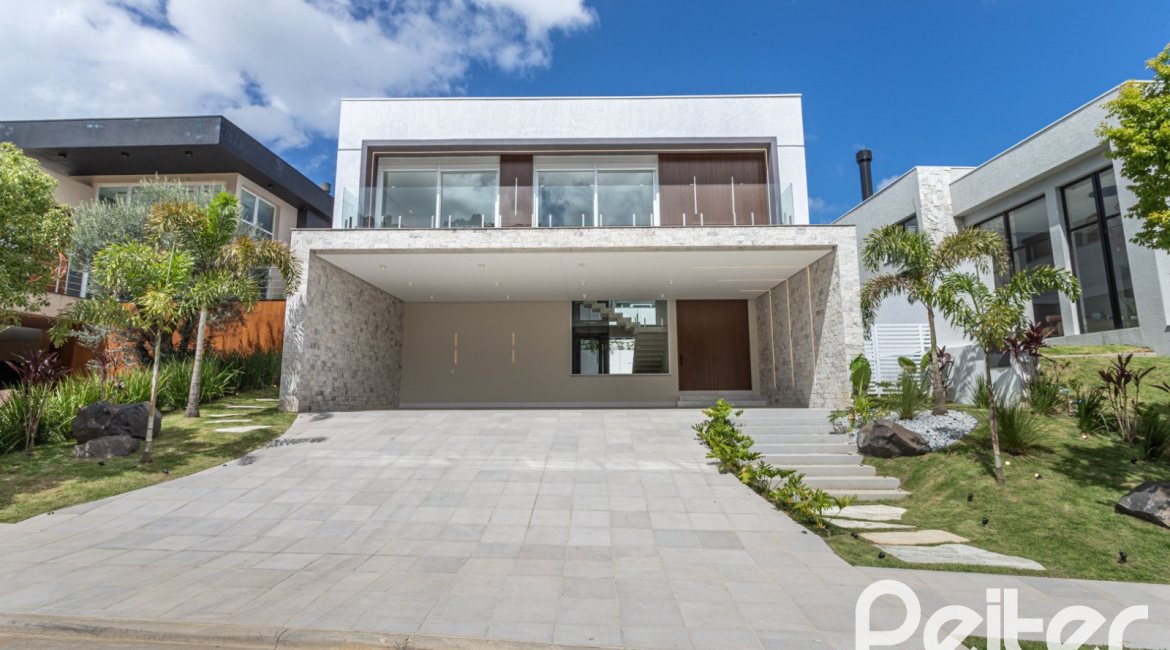 Casa em Condomínio à venda com 387m², 4 dormitórios, 4 suítes, 5 vagas, no bairro Alphaville em PORTO ALEGRE