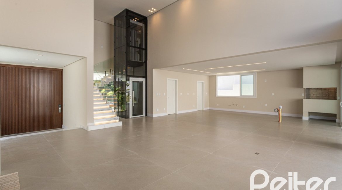 Casa em Condomínio à venda com 387m², 4 dormitórios, 4 suítes, 5 vagas, no bairro Alphaville em PORTO ALEGRE