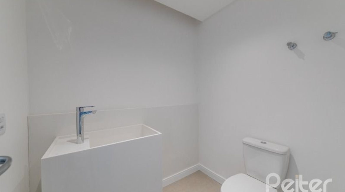  à venda, no bairro  em 