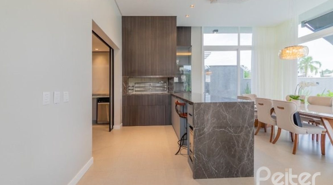  à venda, no bairro  em 