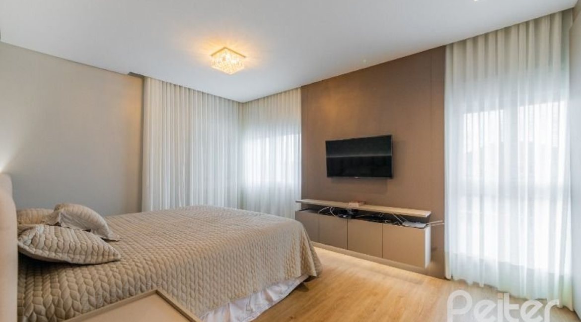  à venda, no bairro  em 