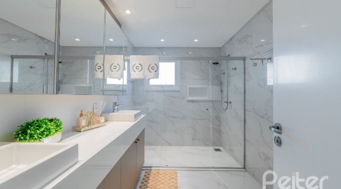  à venda, no bairro  em 