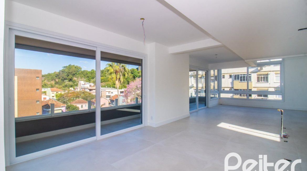 Apartamento à venda com 177m², 3 dormitórios, 3 suítes, 3 vagas, no bairro Menino Deus em Porto Alegre