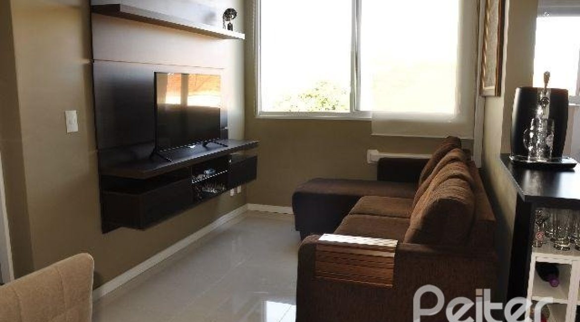 Apartamento à venda com 46m², 2 dormitórios, 1 vaga, no bairro Ipanema em PORTO ALEGRE