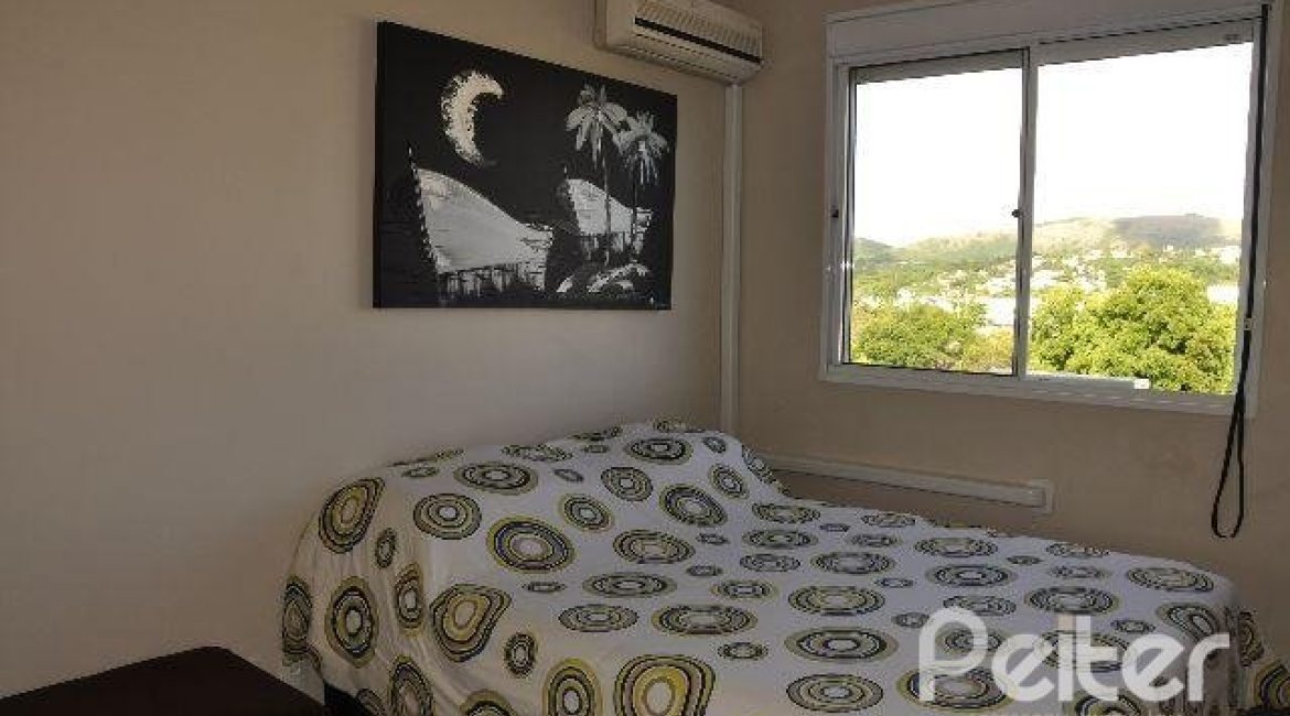 Apartamento à venda com 46m², 2 dormitórios, 1 vaga, no bairro Ipanema em PORTO ALEGRE