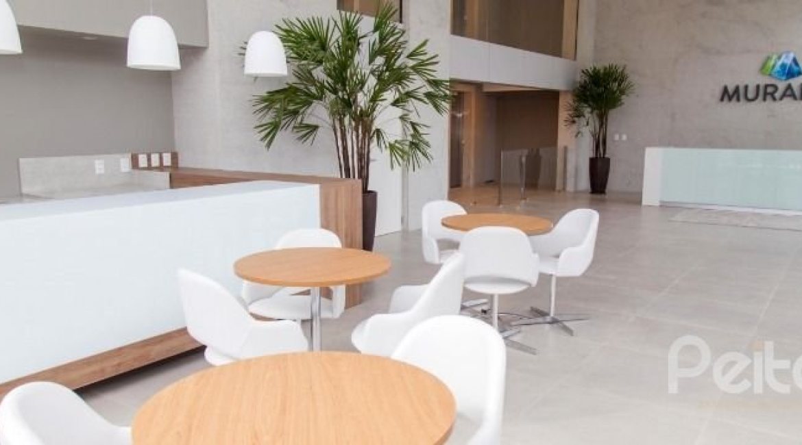 Apartamento à venda com 100m², 3 dormitórios, 1 suíte, 2 vagas, no bairro Cristal em Porto Alegre