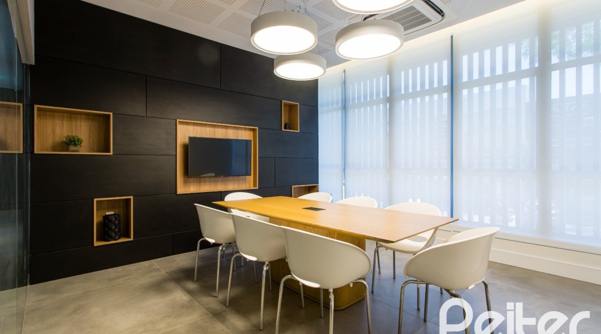 Comercial à venda com 47m², no bairro Tristeza em Porto Alegre