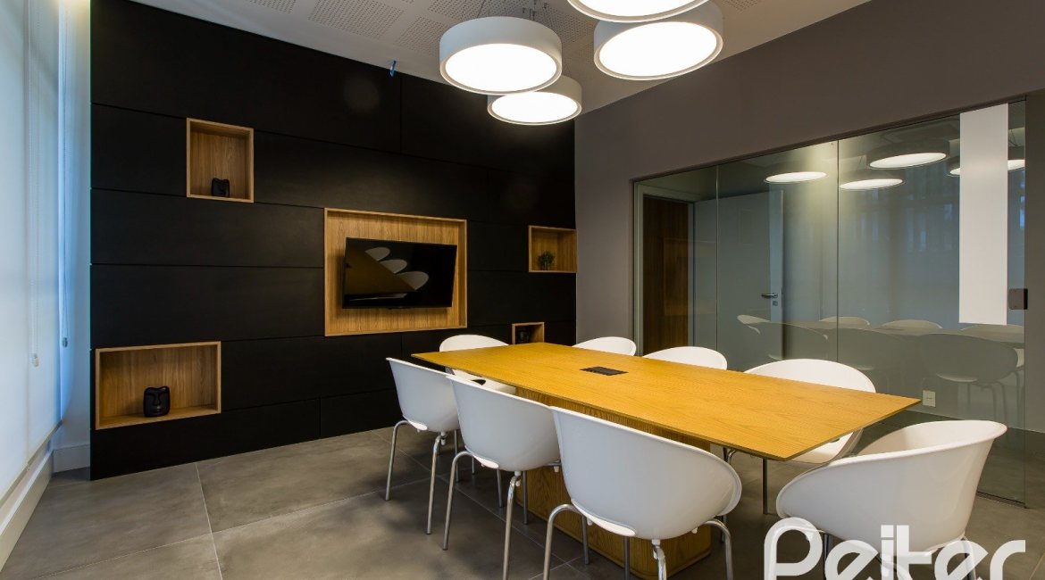 Comercial à venda com 47m², no bairro Tristeza em Porto Alegre