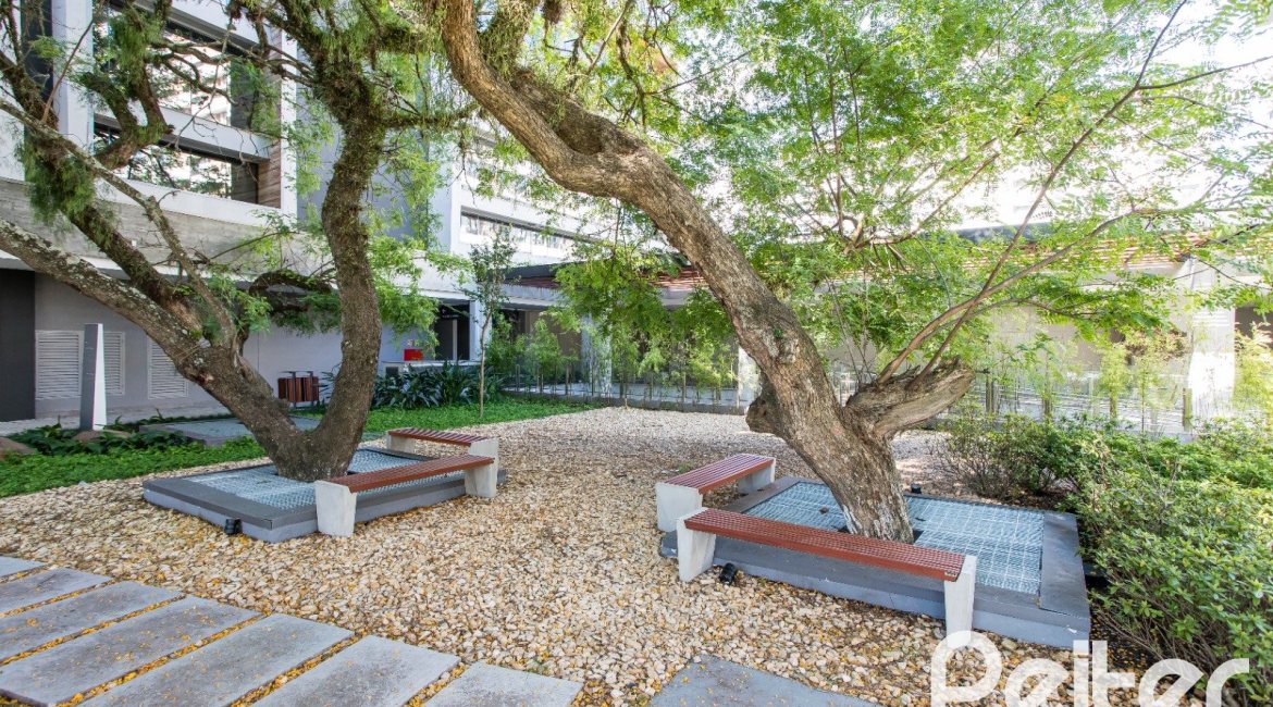 Comercial à venda com 30m², no bairro Tristeza em Porto Alegre