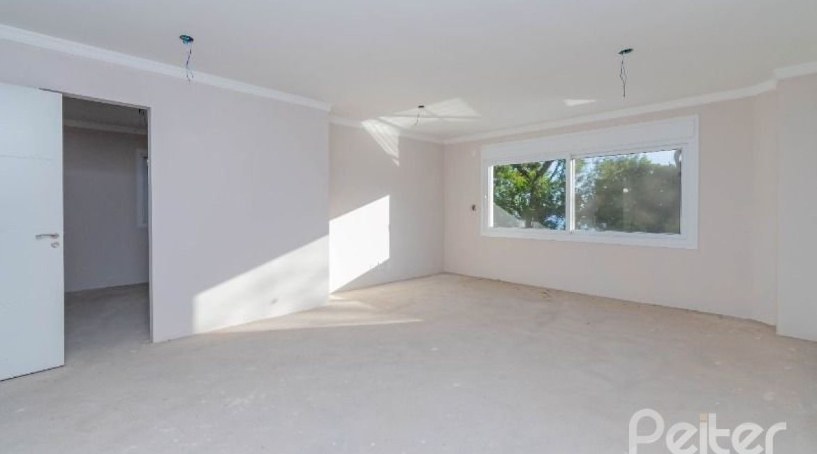 Casa em Condomínio à venda com 343m², 3 dormitórios, 3 suítes, 3 vagas, no bairro Tristeza em Porto Alegre