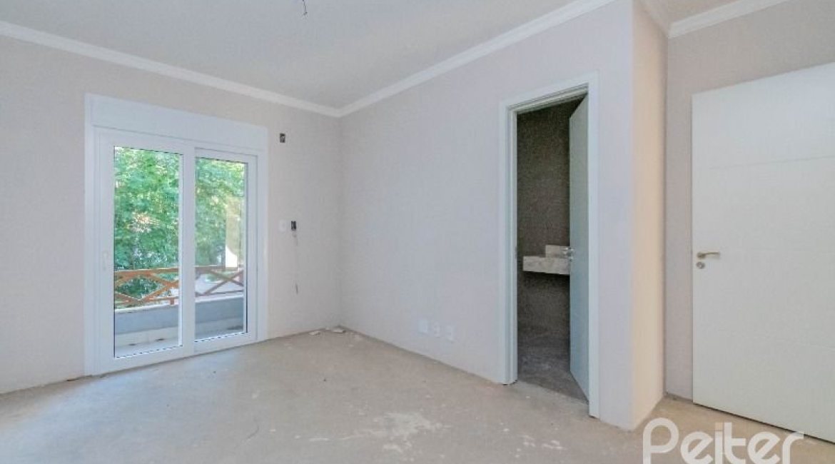Casa em Condomínio à venda com 343m², 3 dormitórios, 3 suítes, 3 vagas, no bairro Tristeza em Porto Alegre