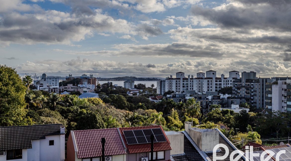 Apartamento à venda com 74m², 2 dormitórios, 1 suíte, 2 vagas, no bairro Tristeza em Porto Alegre