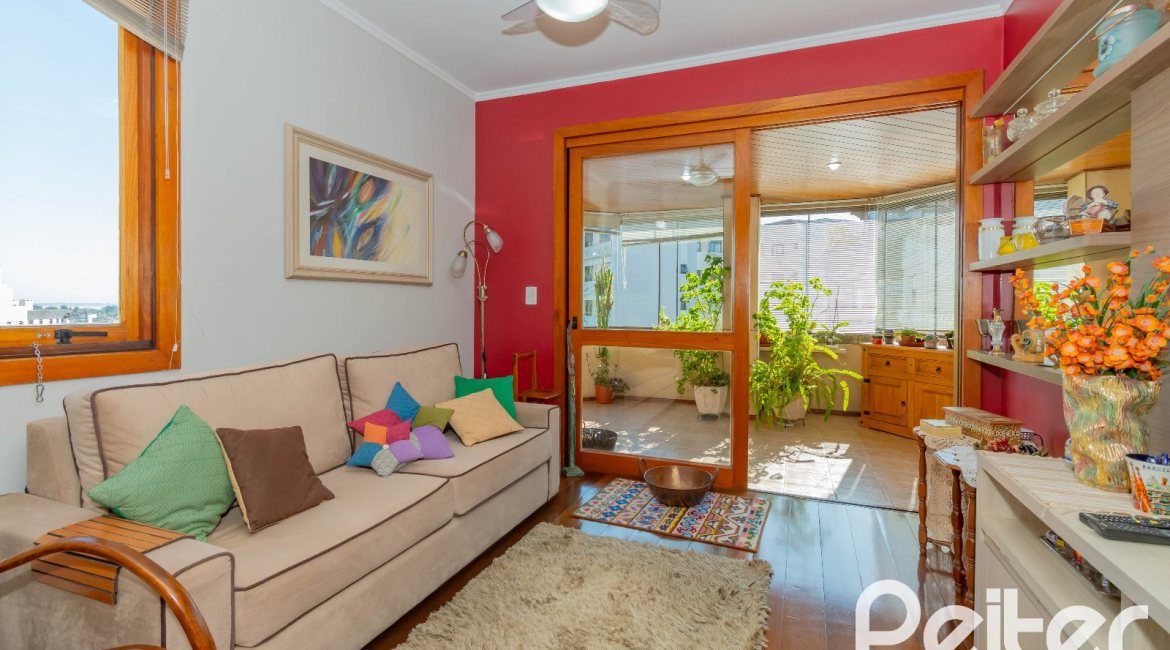 Cobertura à venda com 233m², 3 dormitórios, 1 suíte, 2 vagas, no bairro Tristeza em PORTO ALEGRE