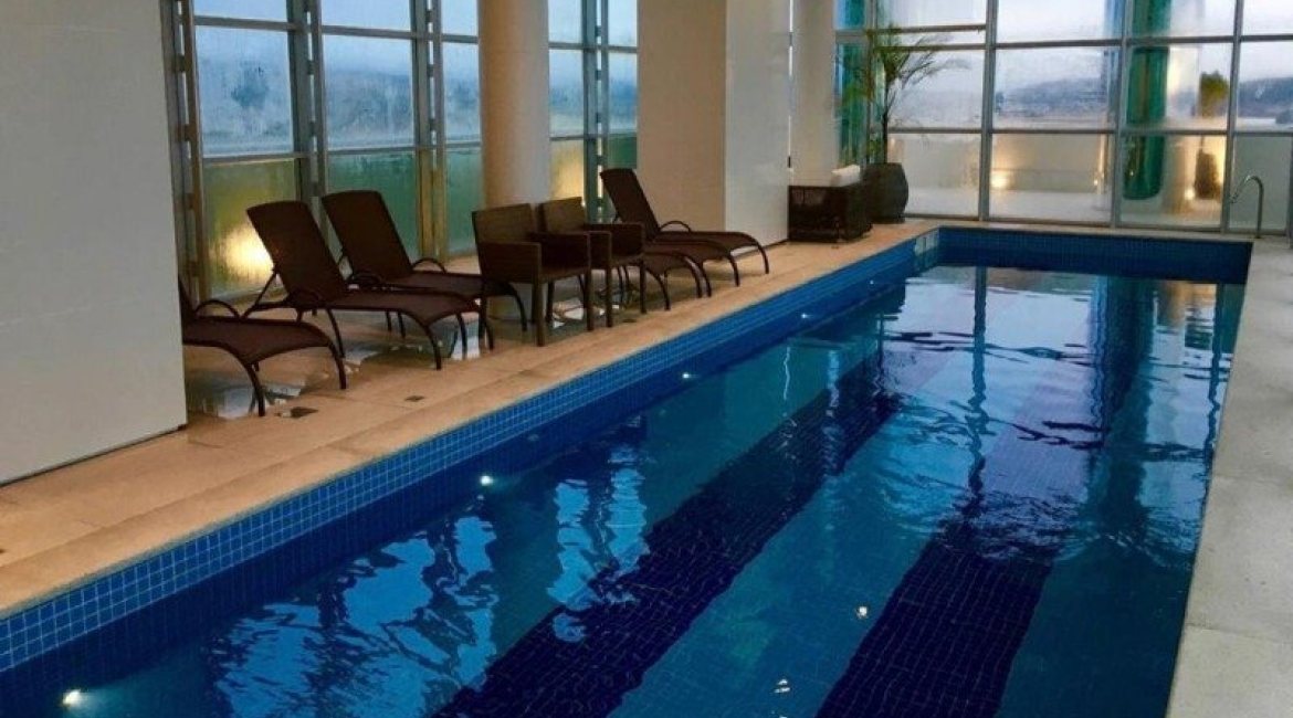 Apartamento à venda com 52m², 1 dormitório, 1 vaga, no bairro Cristal em Porto Alegre