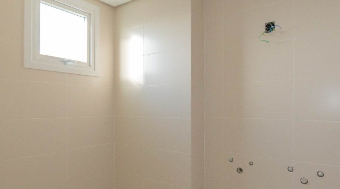 Apartamento à venda com 143m², 3 dormitórios, 1 suíte, 2 vagas, no bairro Tristeza em PORTO ALEGRE