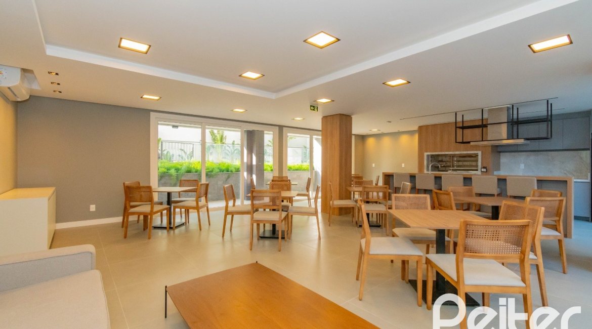 Apartamento à venda com 143m², 3 dormitórios, 1 suíte, 2 vagas, no bairro Tristeza em PORTO ALEGRE