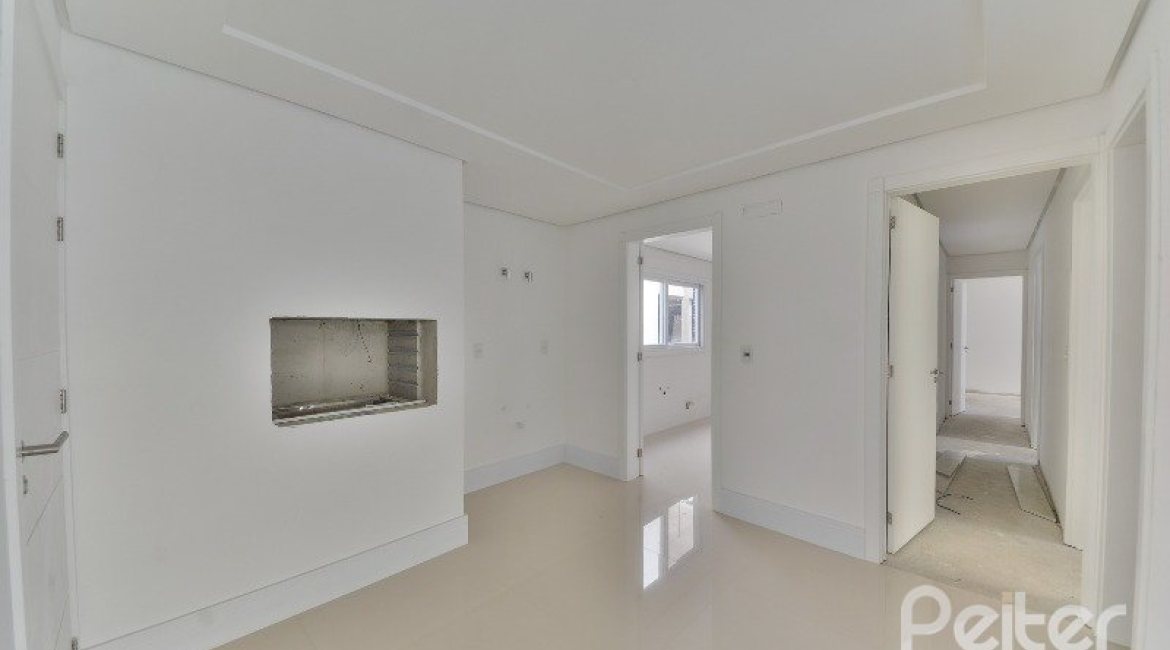 Apartamento à venda com 187m², 3 dormitórios, 3 suítes, 4 vagas, no bairro Vila Assunção em Porto Alegre