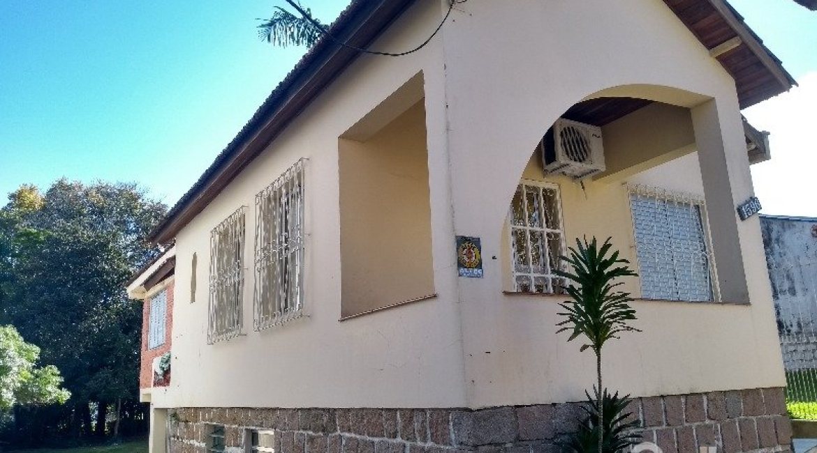 Terreno à venda com 1232m², no bairro Tristeza em Porto Alegre