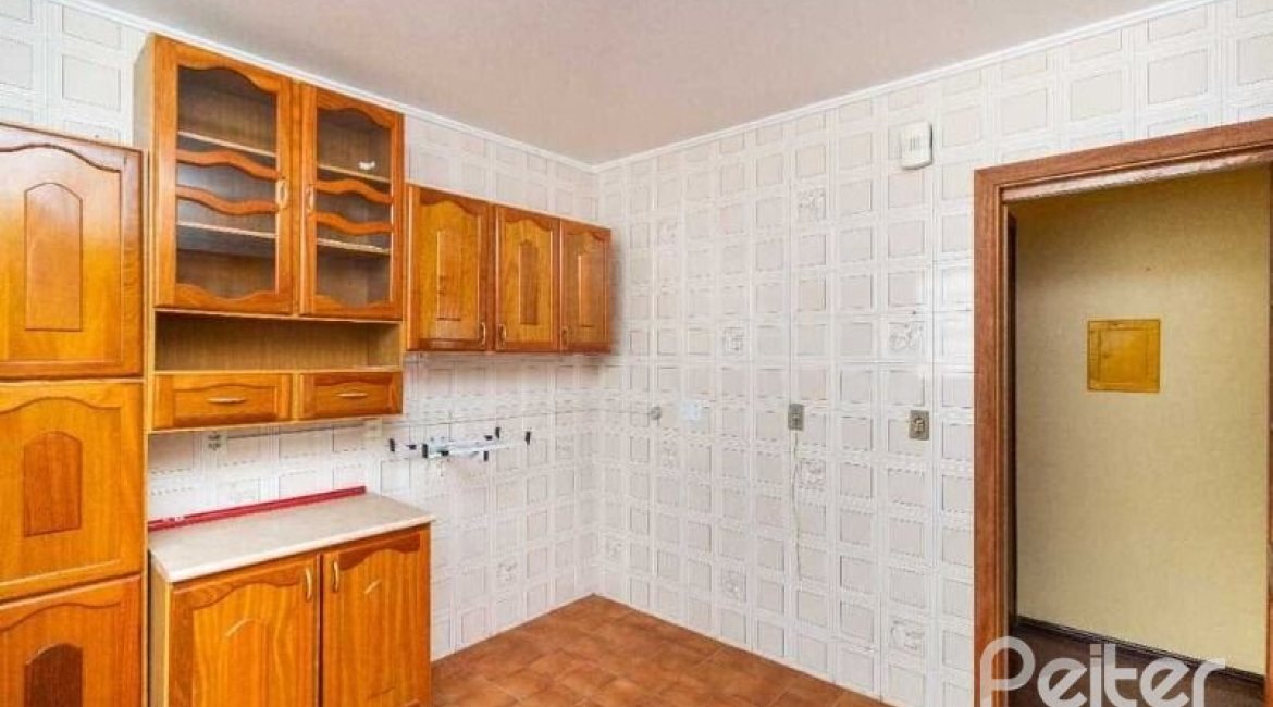 Cobertura à venda com 220m², 2 dormitórios, 1 vaga, no bairro Tristeza em Porto Alegre