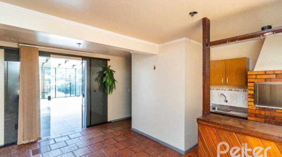 Cobertura à venda com 220m², 2 dormitórios, 1 vaga, no bairro Tristeza em Porto Alegre