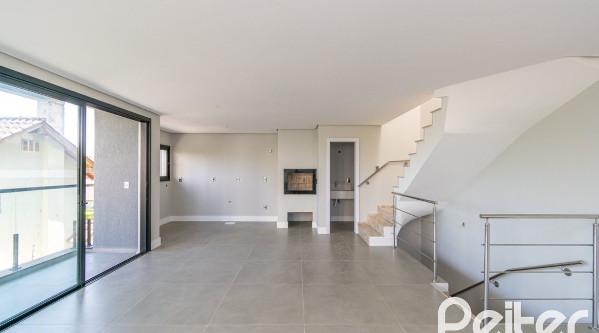 Casa em Condomínio à venda com 176m², 3 dormitórios, 3 suítes, 2 vagas, no bairro Tristeza em Porto Alegre