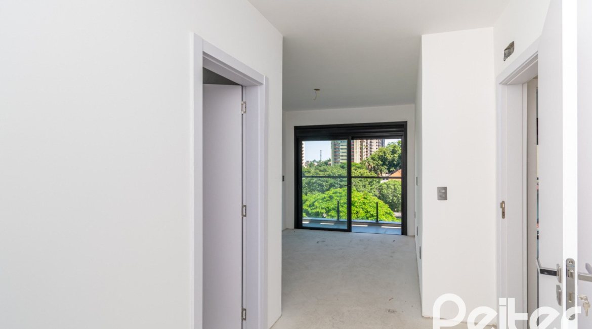 Casa em Condomínio à venda com 176m², 3 dormitórios, 3 suítes, 2 vagas, no bairro Tristeza em Porto Alegre