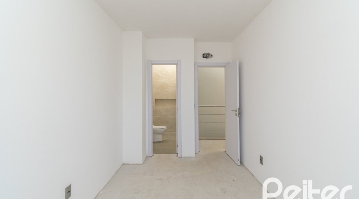 Casa em Condomínio à venda com 176m², 3 dormitórios, 3 suítes, 2 vagas, no bairro Tristeza em Porto Alegre