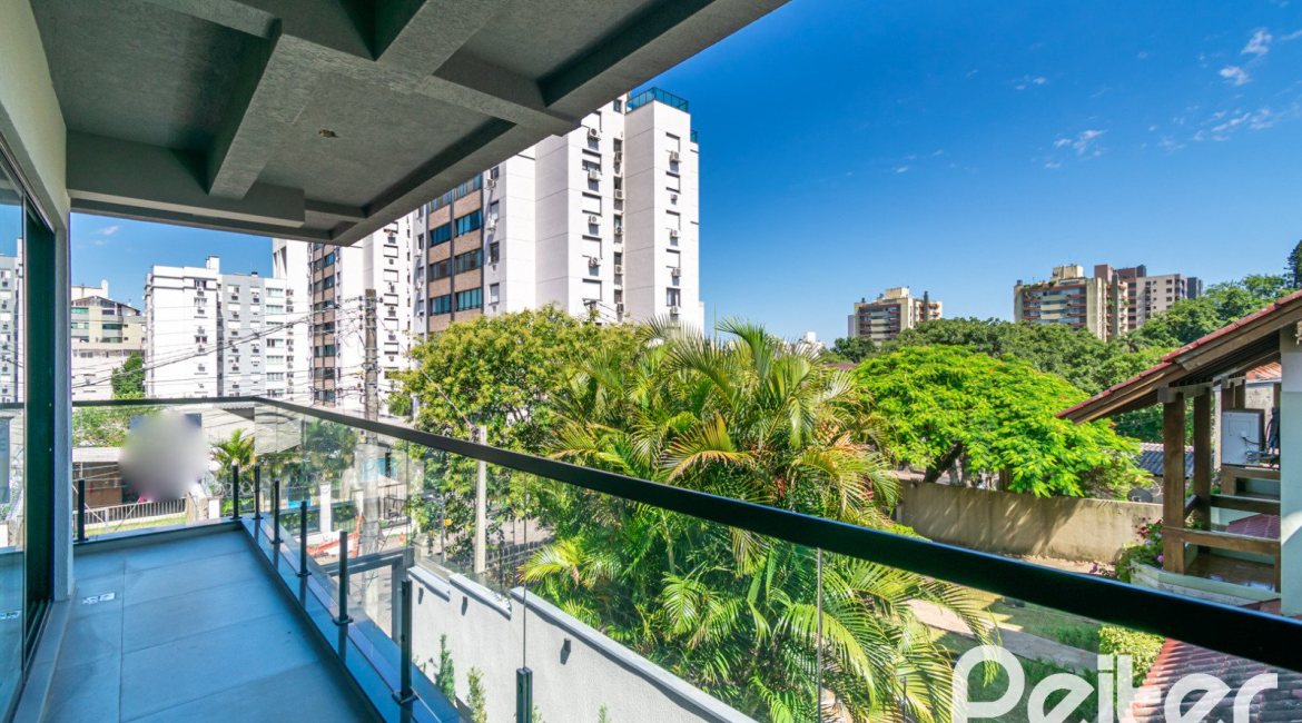 Casa em Condomínio à venda com 176m², 3 dormitórios, 3 suítes, 2 vagas, no bairro Tristeza em Porto Alegre