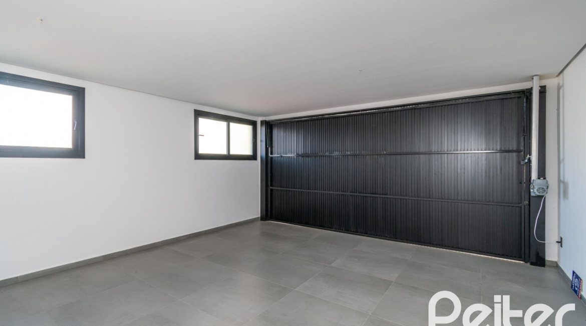 Casa em Condomínio à venda com 176m², 3 dormitórios, 3 suítes, 2 vagas, no bairro Tristeza em Porto Alegre