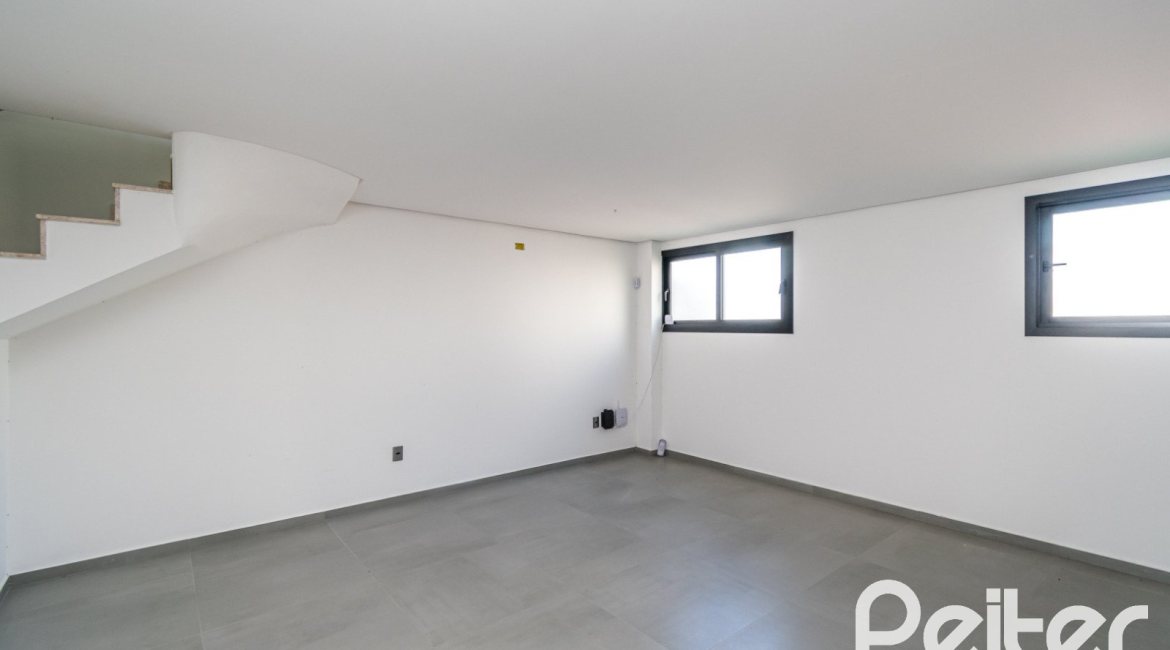 Casa em Condomínio à venda com 176m², 3 dormitórios, 3 suítes, 2 vagas, no bairro Tristeza em Porto Alegre