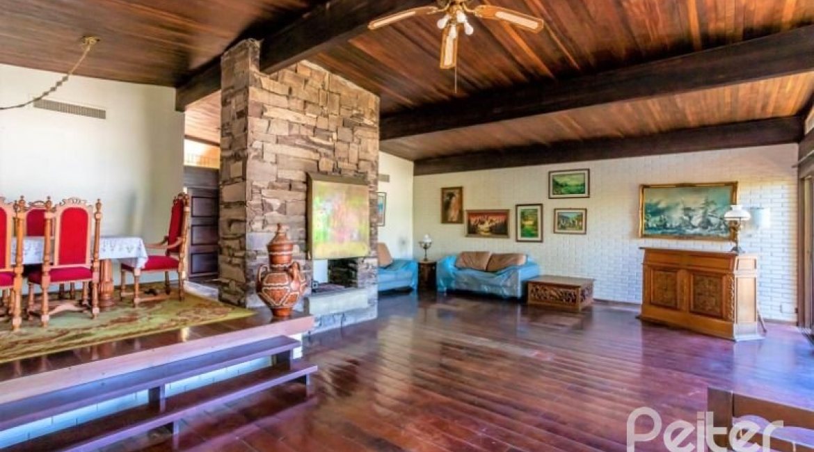  à venda, no bairro  em 