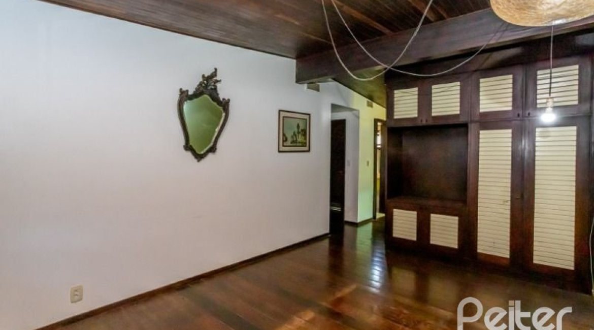  à venda, no bairro  em 