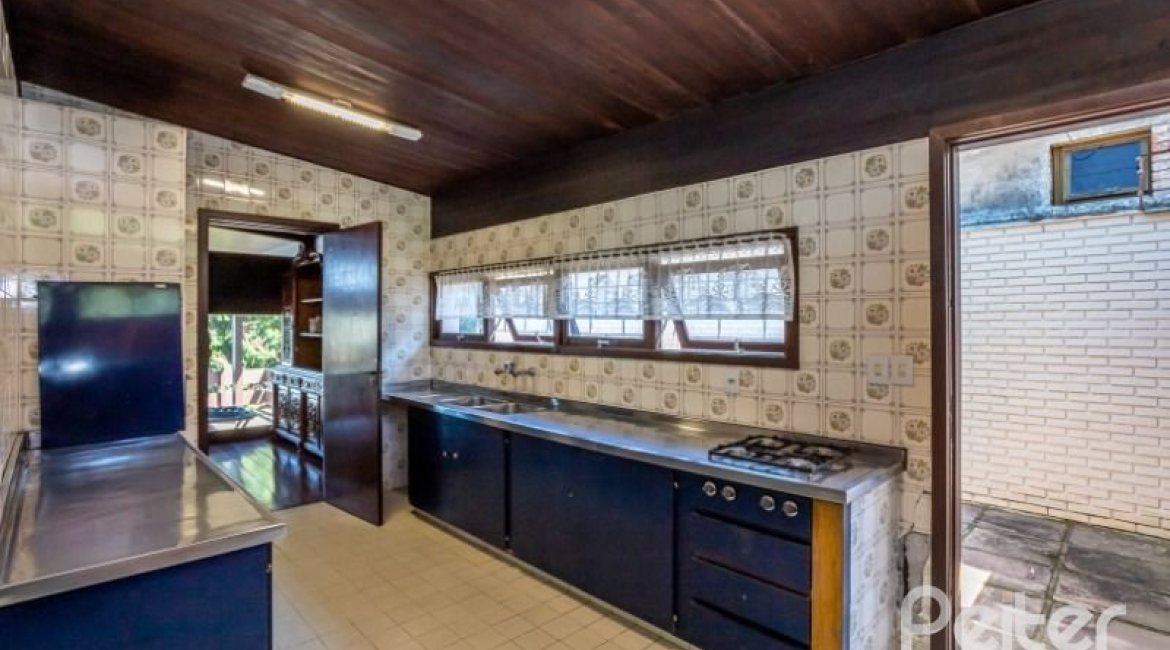  à venda, no bairro  em 