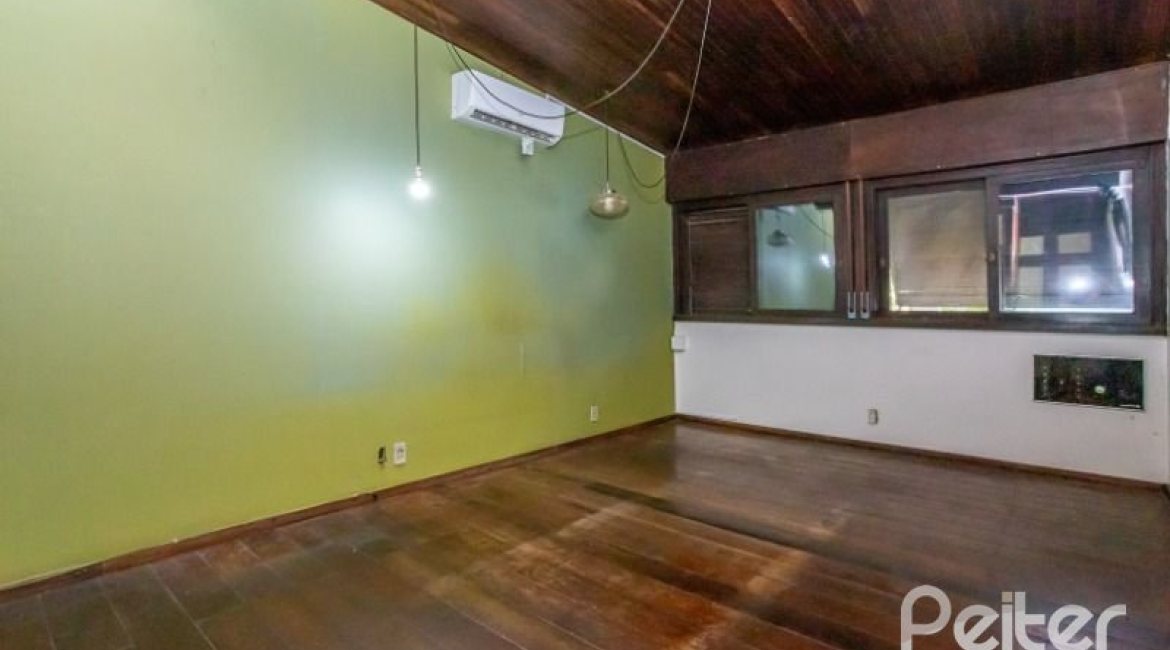  à venda, no bairro  em 