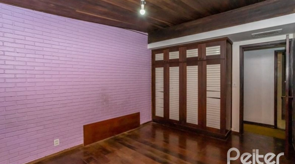  à venda, no bairro  em 