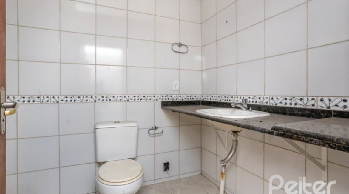  à venda, no bairro  em 