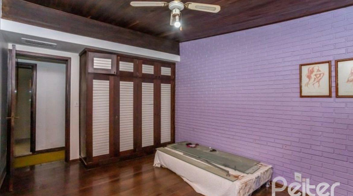  à venda, no bairro  em 