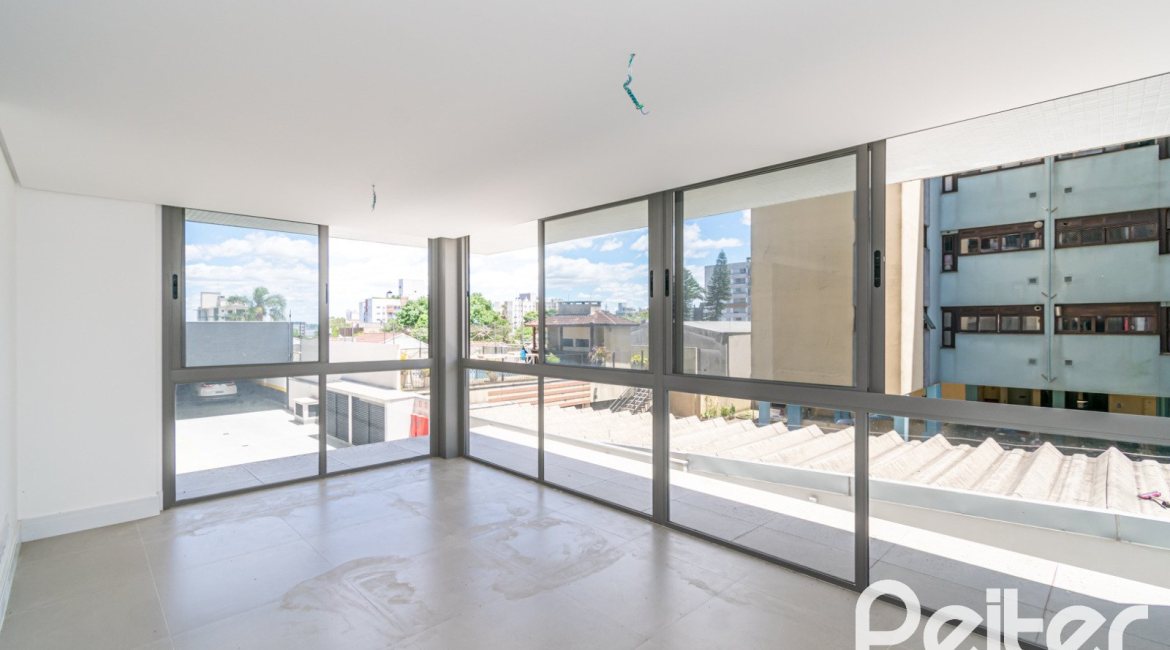 Apartamento à venda com 120m², 3 dormitórios, 1 suíte, 2 vagas, no bairro Tristeza em PORTO ALEGRE