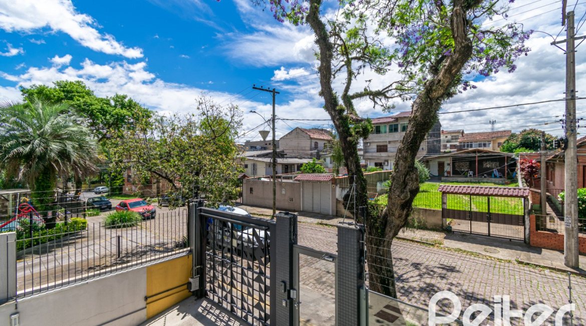 Apartamento à venda com 120m², 3 dormitórios, 1 suíte, 2 vagas, no bairro Tristeza em PORTO ALEGRE