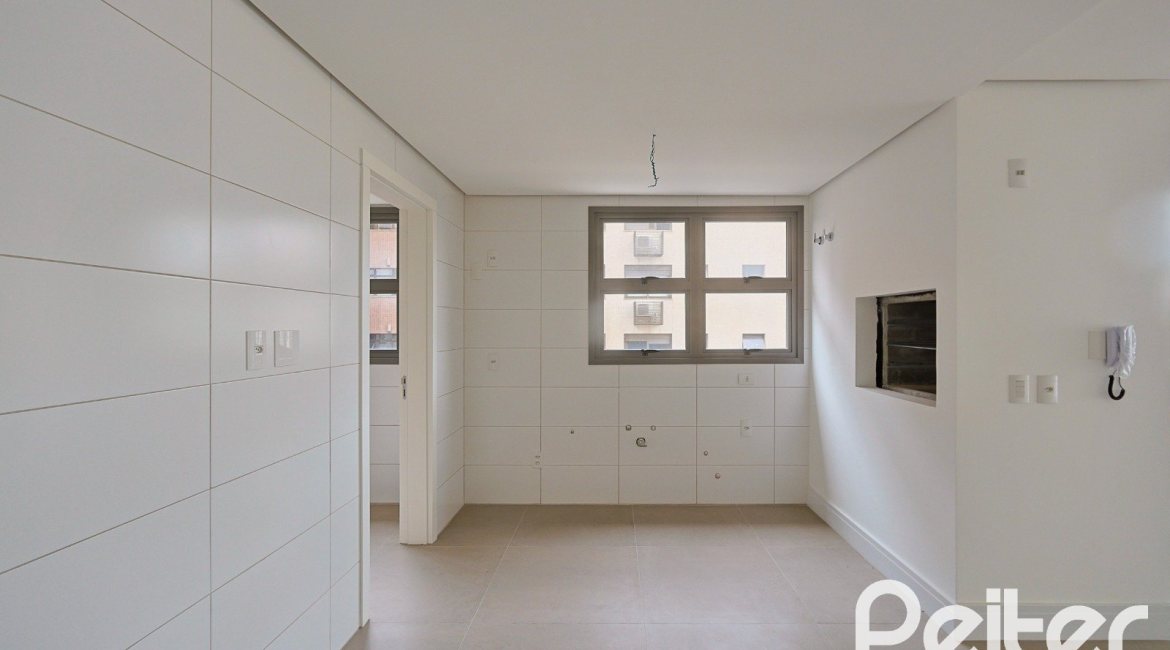 Apartamento à venda com 200m², 3 dormitórios, 3 suítes, 3 vagas, no bairro Tristeza em PORTO ALEGRE