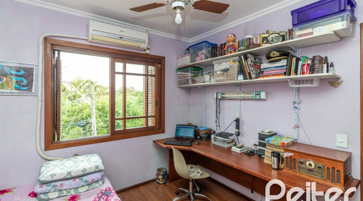 Casa à venda com 124m², 3 dormitórios, 1 suíte, 2 vagas, no bairro Jardim Isabel em Porto Alegre